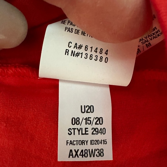 Minnesota Twins V-Neck Red T-Shirt Size Medium - Picture 5 of 6